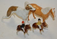 Lot 253 - A small collection of assorted animal figures...