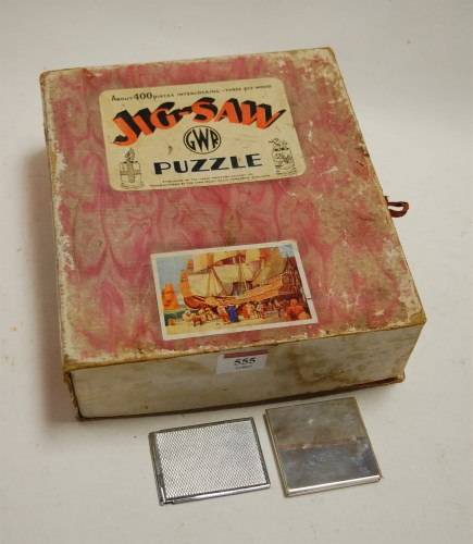 Lot 555 - A boxed GWR 400 piece jigsaw puzzle together...
