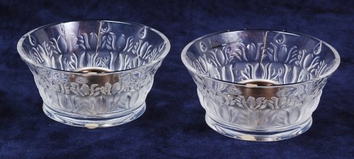 Lot 50 - A pair of modern Lalique frosted and moulded...