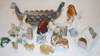 Lot 256 - A small collection of assorted miniature...