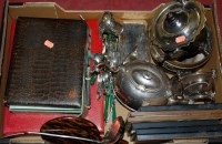Lot 185 - A box of miscellaneous items to include;...