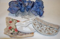 Lot 686 - A collection of assorted ladies beadwork...