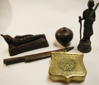 Lot 415 - Mixed lot of various eastern metal wares to...