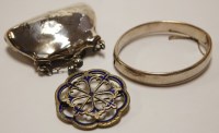 Lot 450 - A silver ladies evening purse, a hinge bangle,...