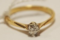 Lot 469 - An 18ct gold and platinum diamond solitaire...