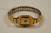 Lot 549 - A ladies Custom Line 9ct gold cased cocktail...