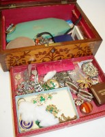 Lot 579 - A Victorian rosewood jewellery box and...