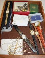 Lot 580 - A collection of assorted ladies fashion...