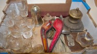 Lot 601 - A box of miscellaneous items to include...