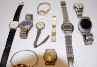 Lot 622 - A ladies quartz steel cased wristwatch, on...