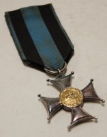 Lot 630 - A WWII style Polish Virtuti Militari medal