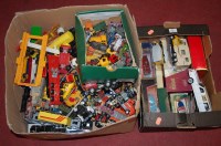 Lot 772 - A large collection of loose and playworn...