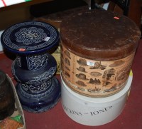 Lot 843 - An early 20th century ceramic jardinere stand...
