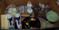 Lot 856 - A box of miscellaneous china and glassware to...