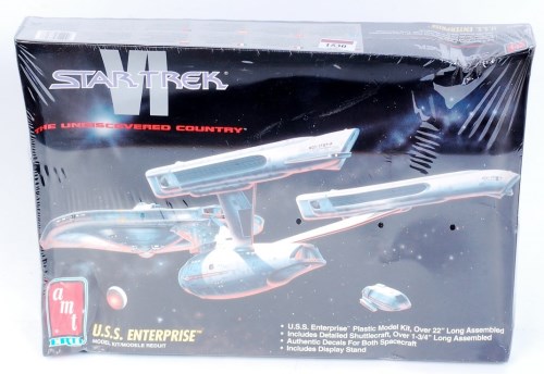 Lot 1530 - AMT ERTL Star Trek USS Enterprise Plastic Kit,...
