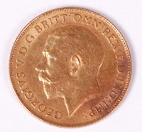 Lot 98 - Great Britain, 1913 gold half sovereign,...