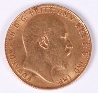 Lot 100 - Great Britain, 1907 gold full sovereign,...