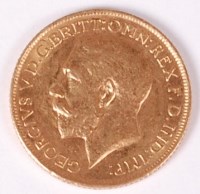 Lot 114 - Great Britain, 1913 gold full sovereign,...