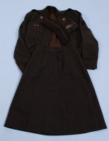 Lot 480 - A WW II women's USAAF military uniform to...