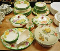 Lot 33 - A Masons part dinner service in the Fruit...