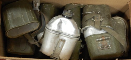 Lot 490 - A box of assorted military canteen kits