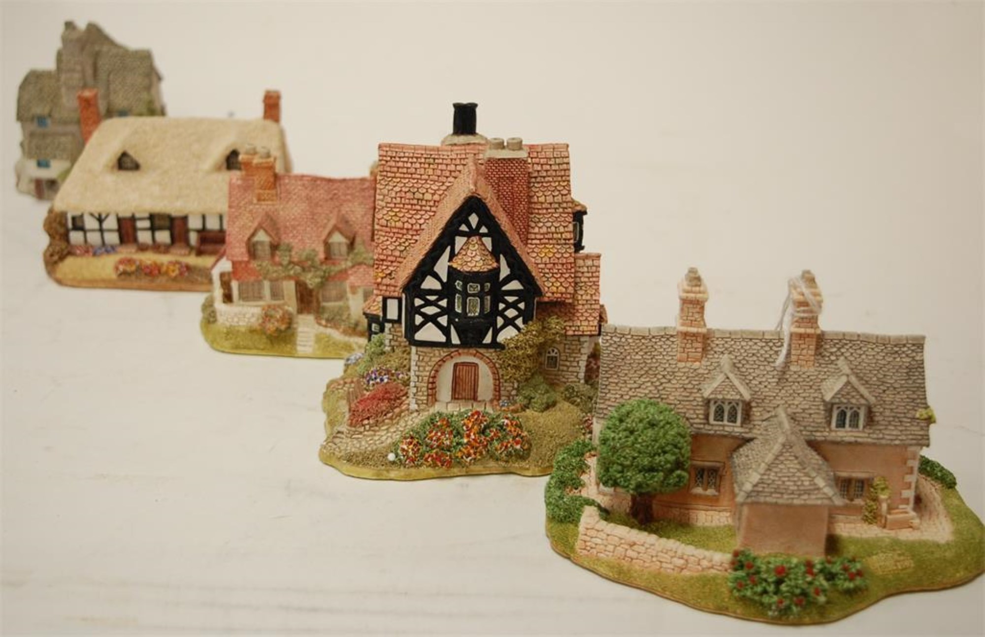 Lilliput Lane 大型 リリパット saxham st edmunds A substantial Lilliput Lane handmade model entitled 