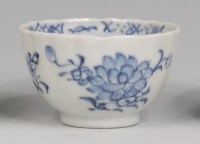 Lot 685 - A first period Worcester porcelain fluted tea...