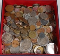 Lot 61 - Mixed lot of various British and foreign coins...