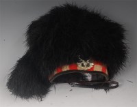 Lot 368 - A Seaforth Highlanders black feather bonnet of...