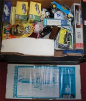Lot 403 - Two boxes of miscellaneous modern issue...