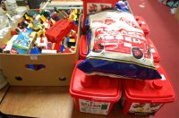 Lot 419 - A large collection of assorted boxed and loose...