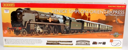 Hornby orient express train hot sale set