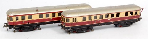 Lot 831 - A Trix 2 car diesel Flier maroon and cream,...