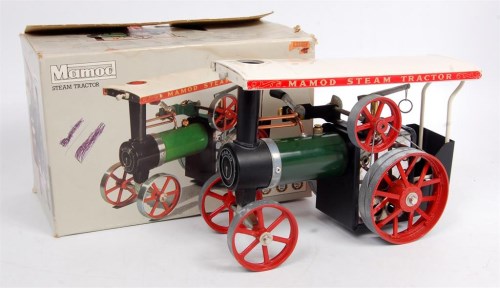 Lot 73 - Mamod boxed TE1A Steam Traction engine, dark...
