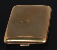 Lot 1191 - A 9ct gold pocket vesta case, undecorated but...