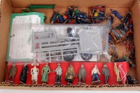Lot 413 - A small tray containing 8 x GI figures, 19 x...