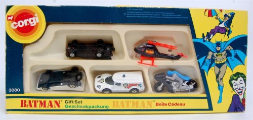 Lot 1633 - Corgi Juniors No.3080 "Batman" gift set which...