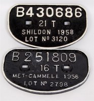 Lot 71 - A pair of D type railway wagon plates, to...