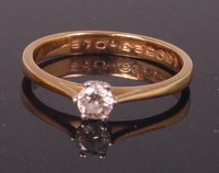 Lot 683 - A modern ladies 18ct gold diamond solitaire...