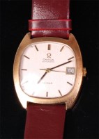 Lot 725 - A gents 9ct gold cased Omega DeVille automatic...