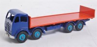 Lot 1996 - Dinky Toys, 903 Foden flat truck with...