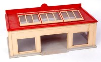 Lot 1971 - Dinky Toys, 785 service station, constructed...