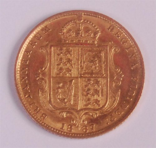 Lot 80 - Great Britain, 1887 gold half sovereign, Queen...