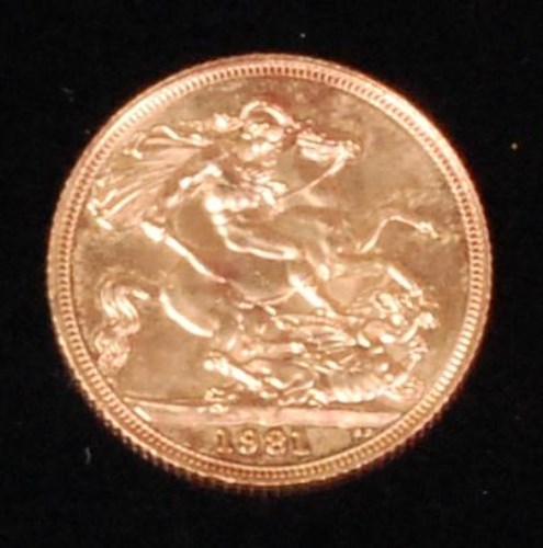 Lot 89 - Great Britain, 1981 gold full sovereign, Queen...