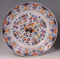 Lot 439 - An 18th century Dutch Delft charger, probably...