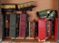 Lot 454 - A large tray of Hornby items including 3x...