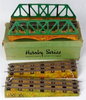 Lot 315 - Hornby 1939-40 electric viaduct with 2 ramps -...