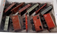 Lot 410 - A small tray of 11 assorted postwar Hornby...