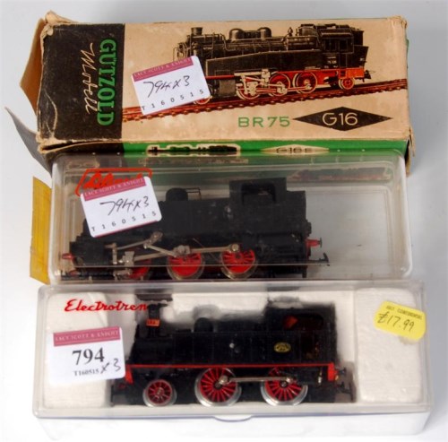 Lot 794 - An Electrotren Spanish H0 2-4-0 tank engine (G-...