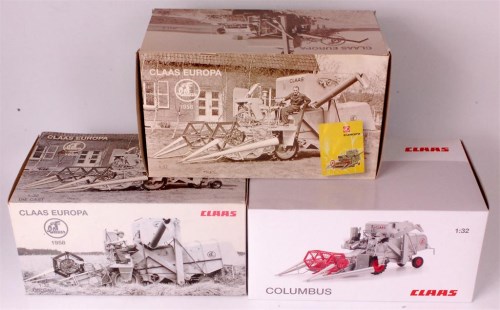 Lot 1218 - Universal Hobbies, 1/32nd scale 'Claas'...
